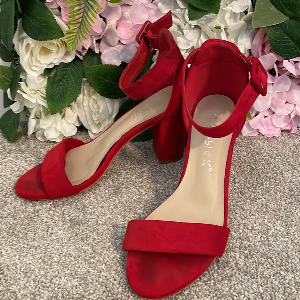 Allegra K Heel